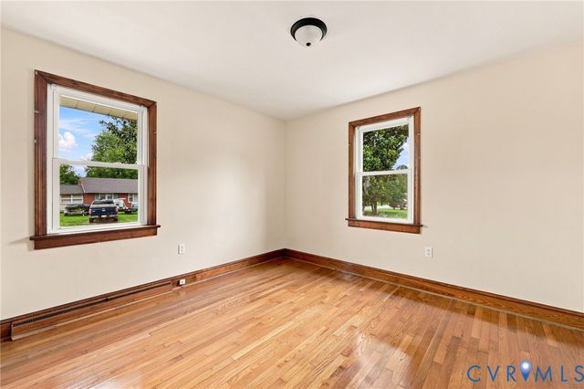 5002 Glendale Ave, Dinwiddie, VA 23803