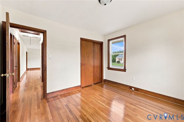 5002 Glendale Ave, Dinwiddie, VA 23803