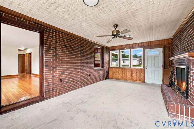 5002 Glendale Ave, Dinwiddie, VA 23803