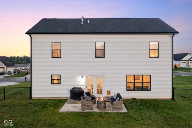 637 E Benjamin Street, Ellettsville, IN 47429