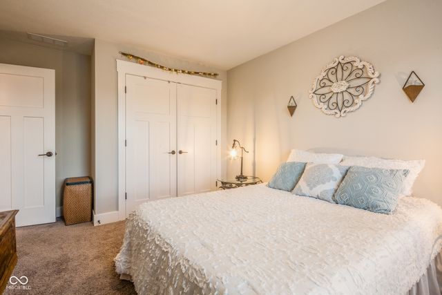 637 E Benjamin Street, Ellettsville, IN 47429