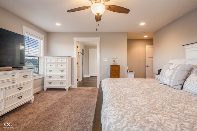 637 E Benjamin Street, Ellettsville, IN 47429