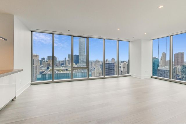 363 E Wacker Drive 4202, Chicago, IL 60601