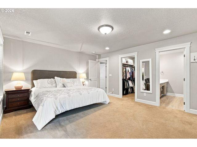 142 Nw CANYON CREEK Dr, Mc Minnville, OR 97128