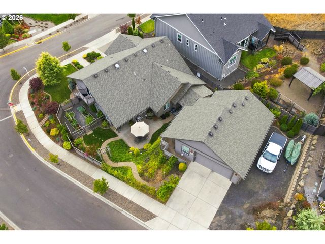 142 Nw CANYON CREEK Dr, Mc Minnville, OR 97128