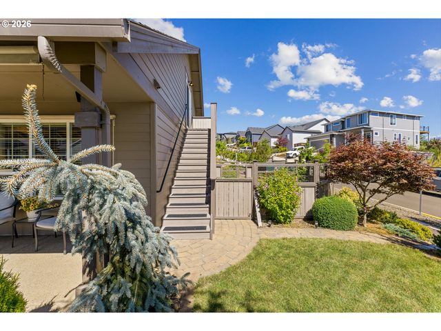142 Nw CANYON CREEK Dr, Mc Minnville, OR 97128