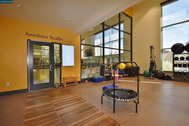 1168 Leisure Ln 1, Walnut Creek, CA 94595
