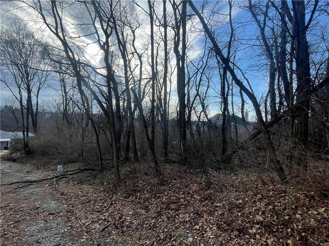 863 Dunster St, Brookline, PA 15226