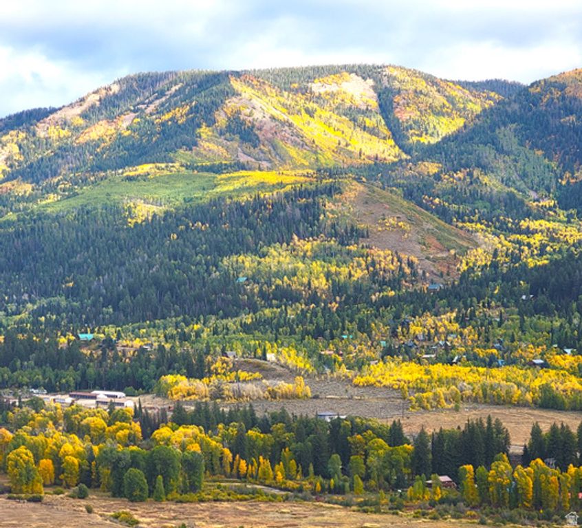 Image 77 of property listing at 6210 E MOUNTAIN VIEW #133 #133, Oakley, UT 84055