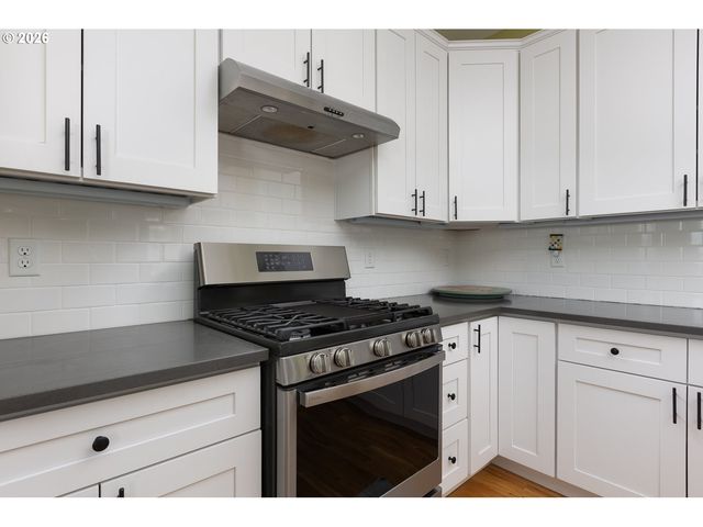 2160 Sw COAST Ave, Lincoln City, OR 97367