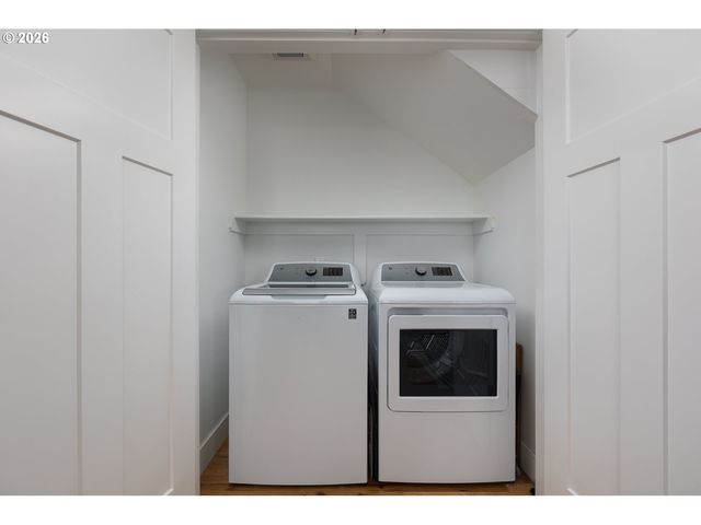 2160 Sw COAST Ave, Lincoln City, OR 97367