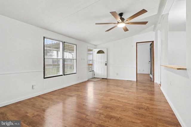 8 KIMBERLY AVE, New Providence, PA 17560