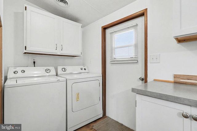 8 KIMBERLY AVE, New Providence, PA 17560