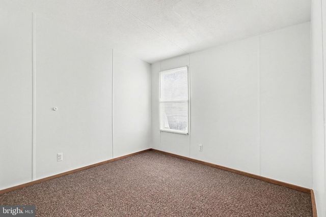 8 KIMBERLY AVE, New Providence, PA 17560