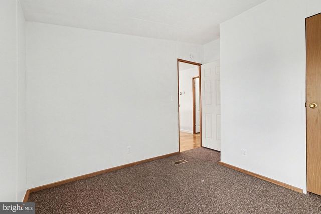 8 KIMBERLY AVE, New Providence, PA 17560