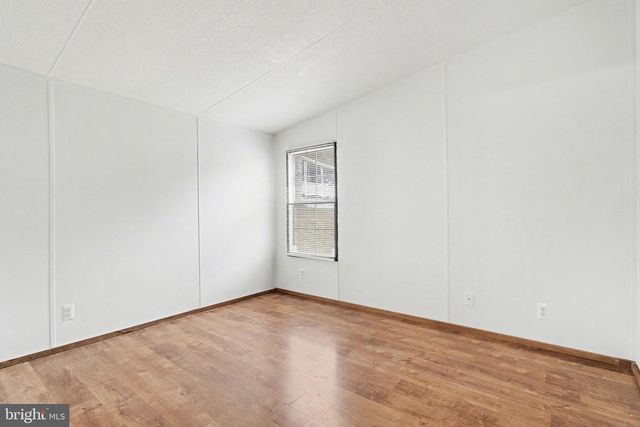 8 KIMBERLY AVE, New Providence, PA 17560