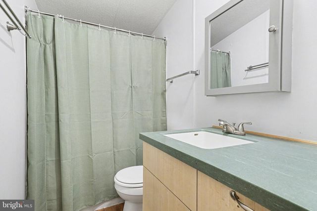 8 KIMBERLY AVE, New Providence, PA 17560