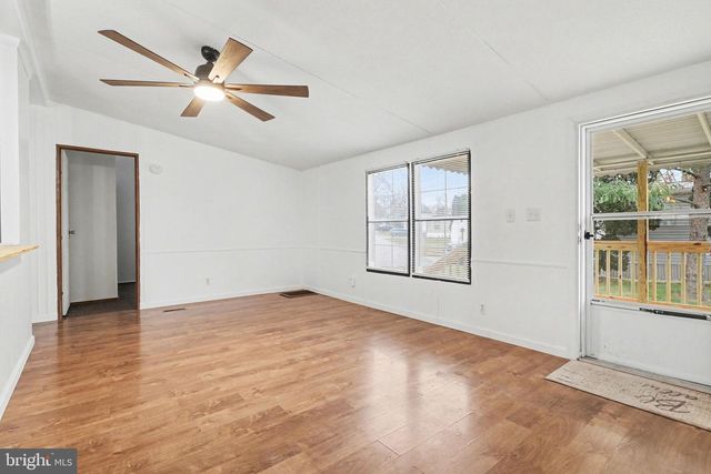 8 KIMBERLY AVE, New Providence, PA 17560