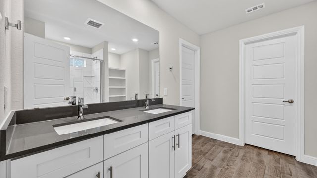 4213 CORNERSTONE Circle, Granbury, TX 76048