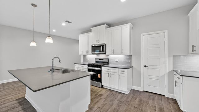 4213 CORNERSTONE Circle, Granbury, TX 76048