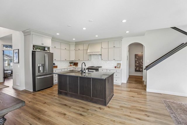 6668 Royal View DRIVE, De Forest, WI 53532