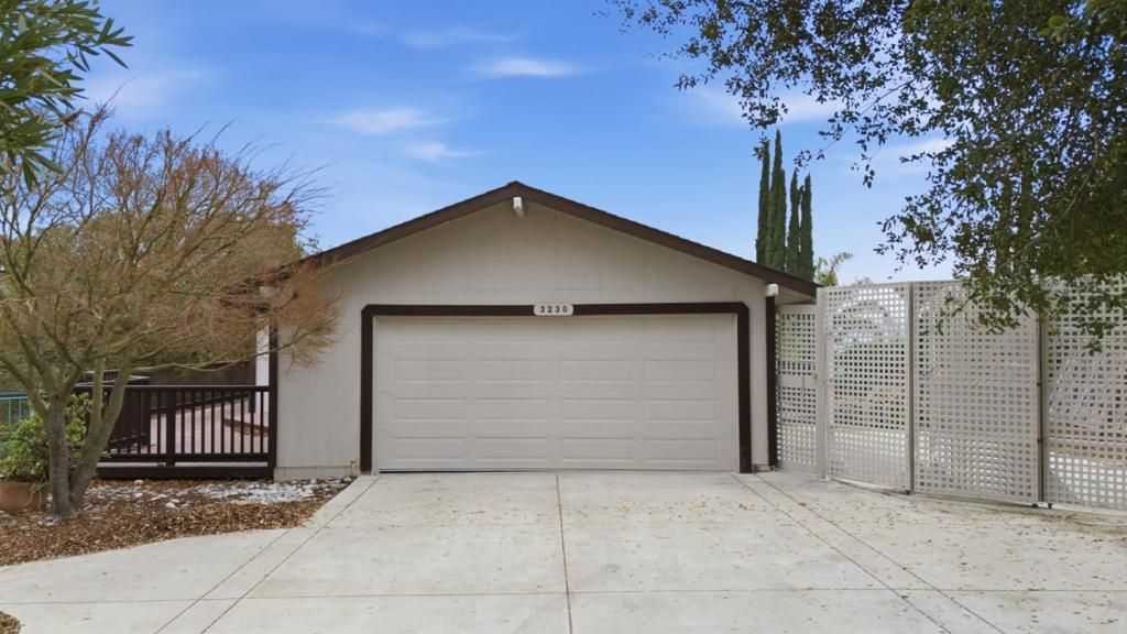 3230 Oak View Lane, Morgan Hill, CA 95037
