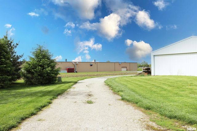 201 Willa Lane, Washington, IL 61571