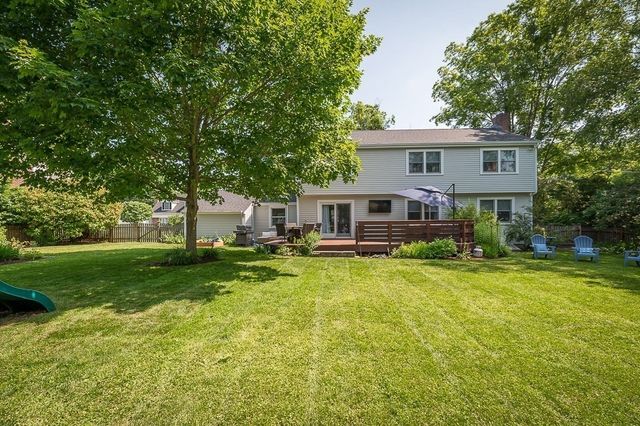 31 Orchard Rd, Hamilton, MA 01982