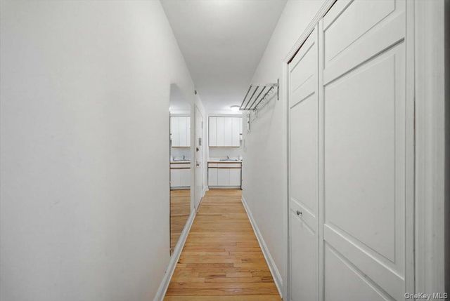 6692 Selfridge Street 4F, Forest Hills, NY 11375