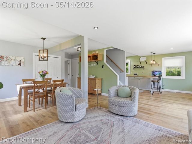 3392 Grant Road, Rochester Hills, MI 48309