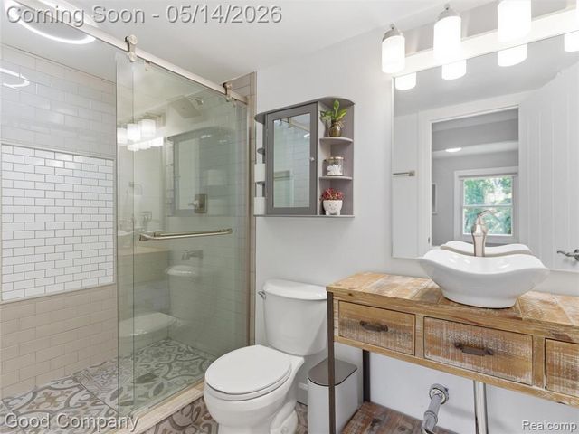 3392 Grant Road, Rochester Hills, MI 48309