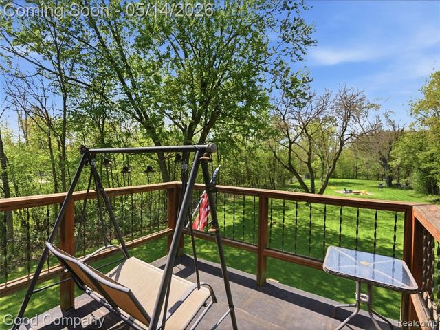 3392 Grant Road, Rochester Hills, MI 48309
