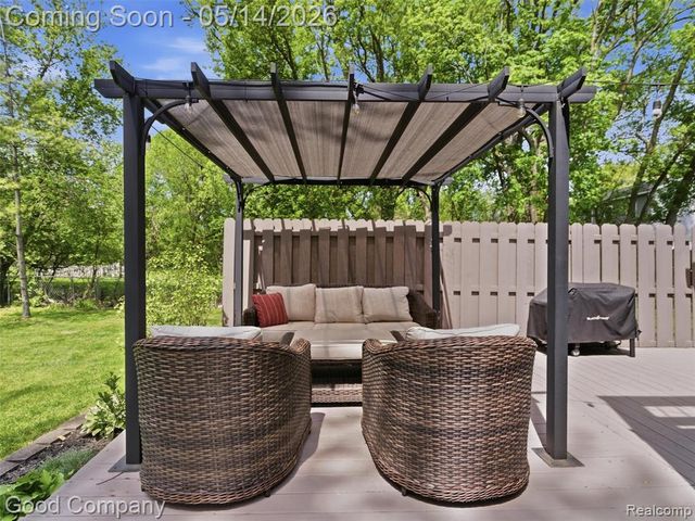 3392 Grant Road, Rochester Hills, MI 48309