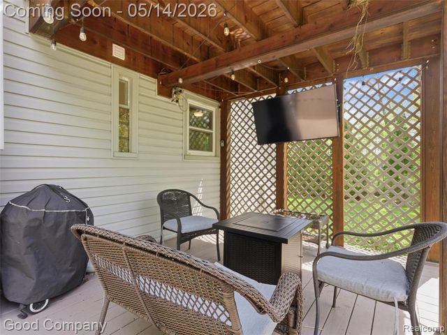 3392 Grant Road, Rochester Hills, MI 48309