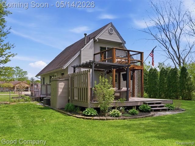 3392 Grant Road, Rochester Hills, MI 48309