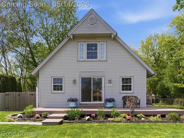 3392 Grant Road, Rochester Hills, MI 48309