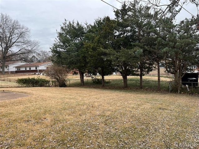 4428 Papal Drive, Florissant, MO 63033