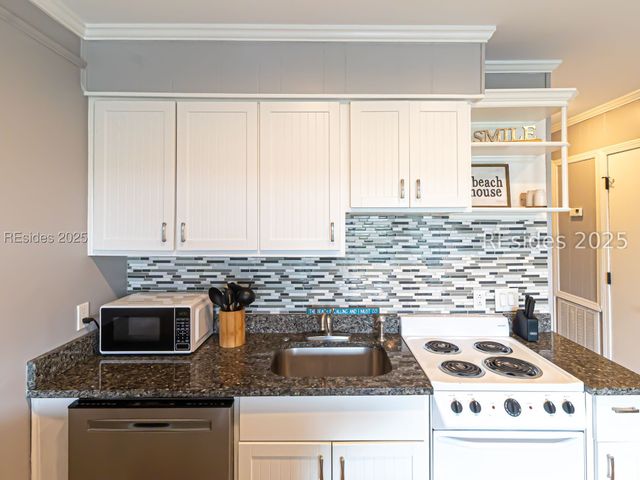 40 Folly Field Rd Apt A346, Hilton Head Island, SC 29928