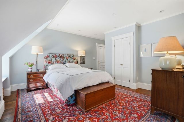 80 Upland Rd B, Cambridge, MA 02140