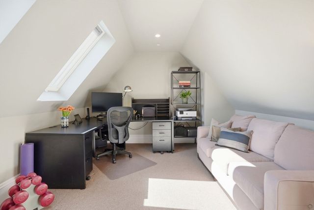 80 Upland Rd B, Cambridge, MA 02140