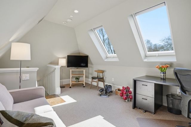 80 Upland Rd B, Cambridge, MA 02140