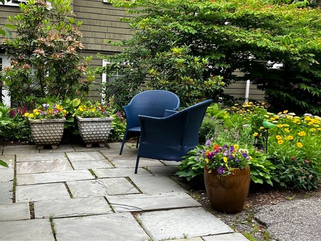 80 Upland Rd B, Cambridge, MA 02140