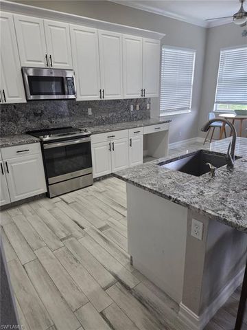 7071 San Lorenzo CT 201, Fort Myers, FL 33966