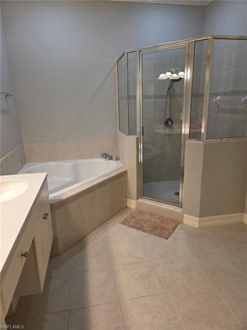 7071 San Lorenzo CT 201, Fort Myers, FL 33966