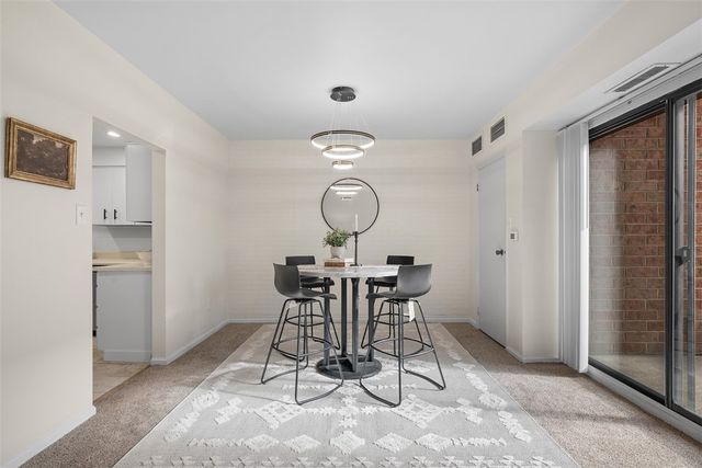 307 S DITHRIDGE 208, Oakland, PA 15213