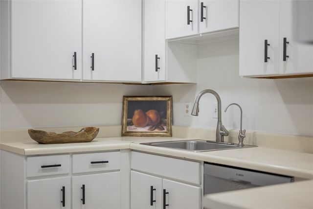 307 S DITHRIDGE 208, Oakland, PA 15213