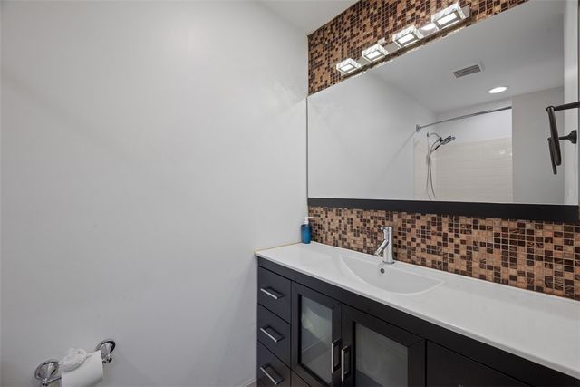 307 S DITHRIDGE 208, Oakland, PA 15213