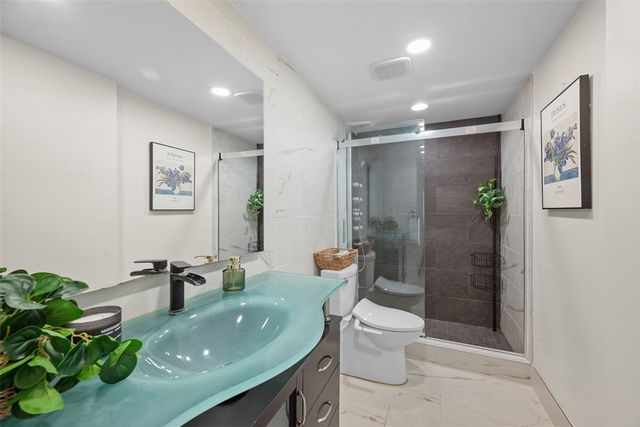 307 S DITHRIDGE 208, Oakland, PA 15213