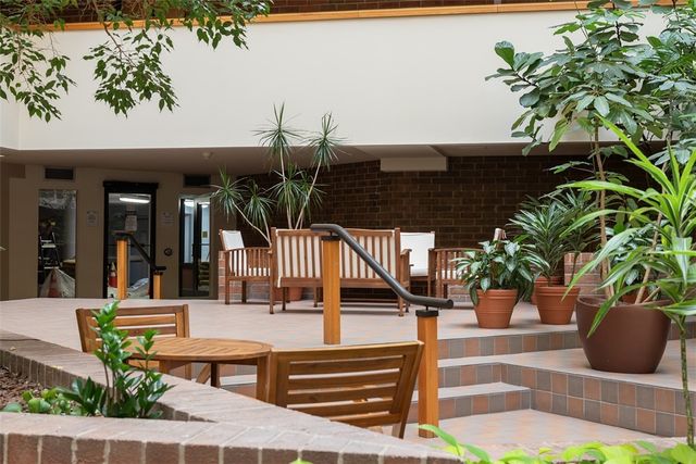 307 S DITHRIDGE 208, Oakland, PA 15213