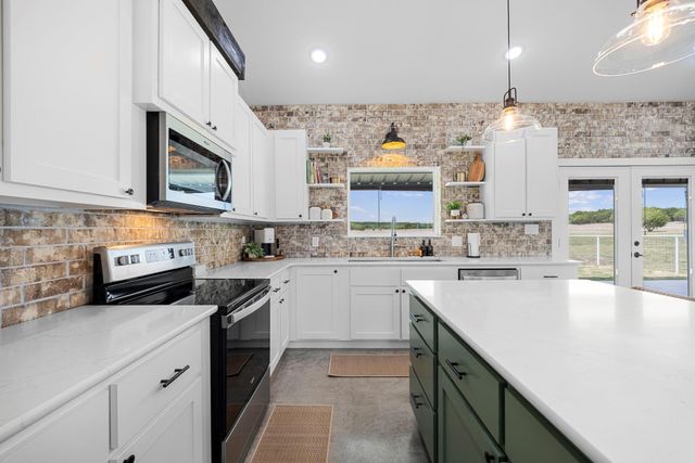 2002 County Road 1154, Lampasas, TX 76550